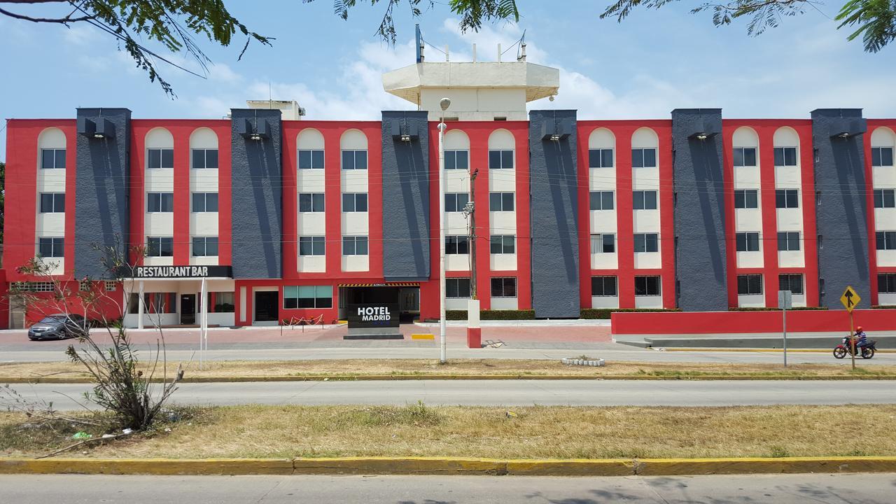 Hotel Madrid Minatitlan Luaran gambar
