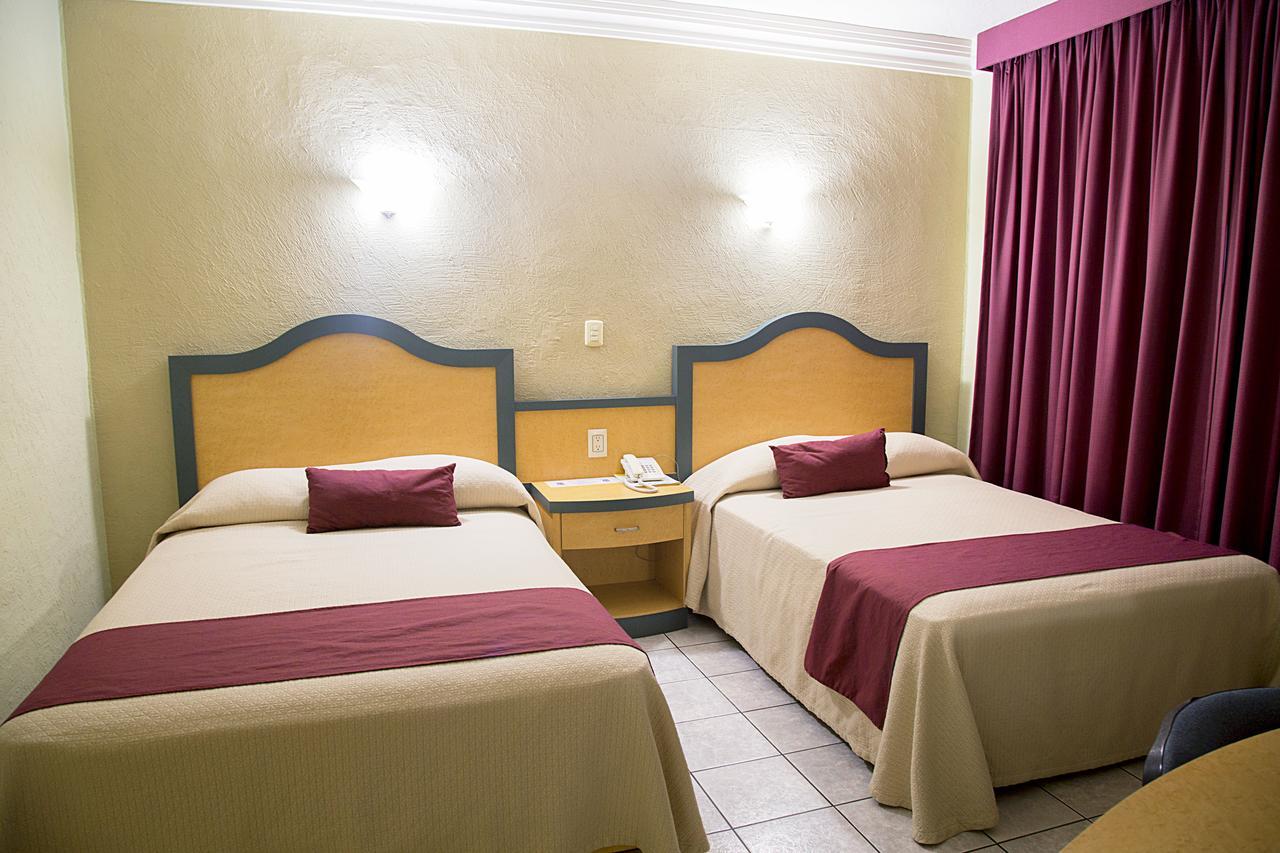 Hotel Madrid Minatitlan Luaran gambar